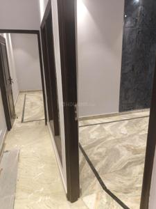 Image of 900 Sq.ft 2 BHK Builder Floor for rent in Mansarover Garden, New Delhi for Rs. 35000