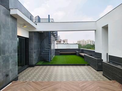 Terrace Image of 2500 Sq.ft 2 BHK Independent House for rent in Sector 27 Gurgaon for Rs. 120000