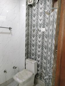 Common Bathroom Image of 770 Sq.ft 2 BHK Apartment / Flat for sale in Dashrath Puri New Delhi for Rs. 6000000