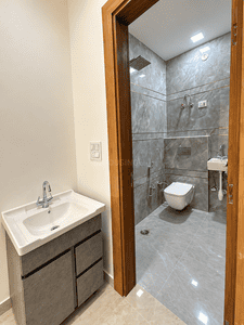 Image of 800 Sq.ft 3 BHK Builder Floor for sale in Shastri Nagar, New Delhi for Rs. 8000000