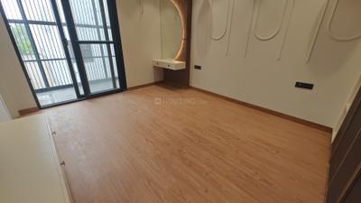 Bedroom Image of 2700 Sq.ft 4 BHK Builder Floor for sale in Surajmal Vihar New Delhi for Rs. 54999999