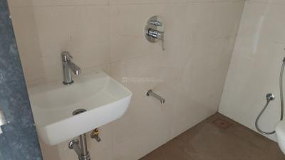Image of 580 Sq.ft 2 BHK Apartment / Flat for rent in Shreeji Plaza, Malad West, Mumbai for Rs. 45000