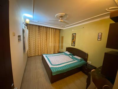 Bedroom Image of 1600 Sq.ft 3 BHK Apartment / Flat for rent in DDA Flats Mayur Vihar, Mayur Vihar Phase 1 New Delhi for Rs. 55000