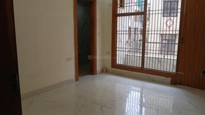 Bedroom Image of 1800 Sq.ft 4 BHK Builder Floor for sale in Shalimar Garden Ghaziabad for Rs. 16500000