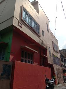 Building Image of 1200 Sq.ft 4 BHK Independent House for rent in Gupta House, South Dum Dum Kolkata for Rs. 100000