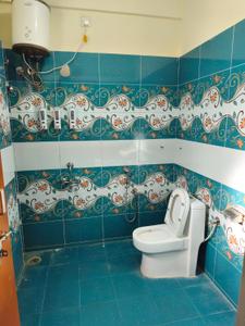 Bathroom Image of 550 Sq.ft 1 BHK Builder Floor for rent in Kamanahalli Bengaluru for Rs. 18000