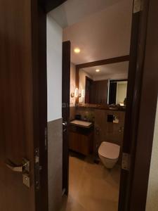 Bathroom Image of 2000 Sq.ft 4 BHK Apartment / Flat for rent in Piramal Aranya, Byculla Mumbai for Rs. 375000