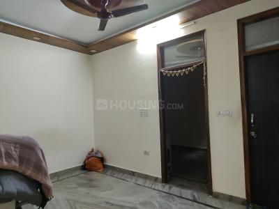 Bedroom Image of 900 Sq.ft 3 BHK Builder Floor for rent in Dwarka Mor New Delhi for Rs. 20002