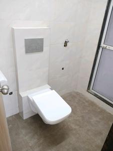 Eastern Winds Common Bathroom 3