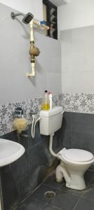 Bathroom Image of 606 Sq.ft 1 BHK Apartment / Flat for rent in Scheme No 140 Indore for Rs. 11000