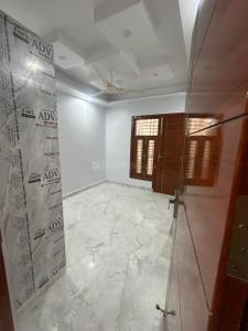 Bedroom Image of 1250 Sq.ft 3 BHK Builder Floor for rent in Swaraj Homes Gagan Vihar The Aviation Employees CGHS, Gagan Vihar New Delhi for Rs. 35000