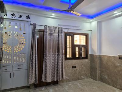 Living Room Image of 1350 Sq.ft 4 BHK Independent House for sale in Dwarka Mor New Delhi for Rs. 11500000