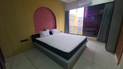Bedroom Image of 900 Sq.ft 2 BHK Apartment / Flat for rent in Shree Narayan Exotica, Memnagar Ahmedabad for Rs. 45000