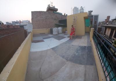 Balcony Image of 500 Sq.ft 1 BHK Builder Floor for sale in Sudarshan Park New Delhi for Rs. 2500000
