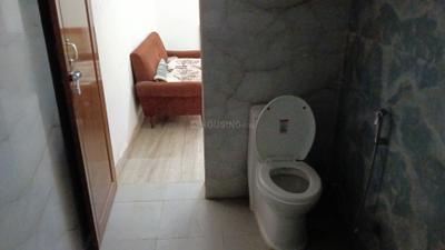 Bathroom Image of 1500 Sq.ft 2 BHK Builder Floor for rent in Ashiyana Lucknow for Rs. 15000