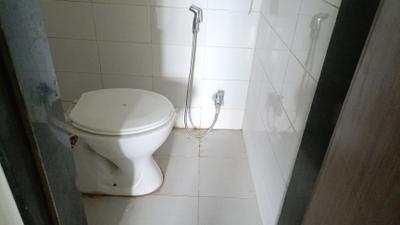 Bathroom Image of 851 Sq.ft 1.5 BHK Apartment / Flat for sale in Dreams Elina, Hadapsar Pune for Rs. 4800000