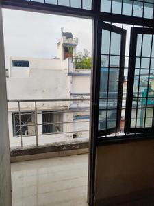 Balcony Image of 750 Sq.ft 2 BHK Apartment / Flat for sale in Chowk Lucknow for Rs. 3000000