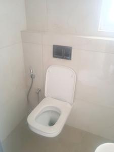 Common Bathroom Image of 1495 Sq.ft 3 BHK Apartment / Flat for sale in Tellapur Sangareddy for Rs. 9717505