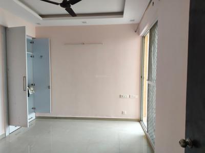 Bedroom Image of 910 Sq.ft 2.5 BHK Apartment / Flat for rent in Prateek Grand City, Siddharth Vihar Ghaziabad for Rs. 25800