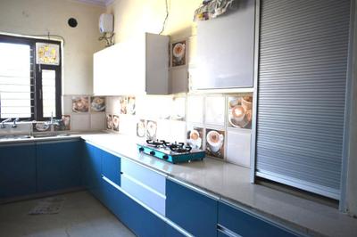 Kitchen Image of 1620 Sq.ft 3 BHK Builder Floor for sale in Trehan Luxury Floors 71, Sector 71 Gurgaon for Rs. 22500000