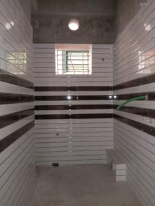 Common Bathroom Image of 700 Sq.ft 2 BHK Apartment / Flat for sale in Baguiati Kolkata for Rs. 2500000