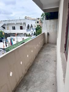 Balcony Image of 1300 Sq.ft 2 BHK Builder Floor for rent in Mettuguda Secunderabad for Rs. 15000