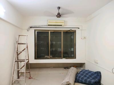 Living Room Image of 705 Sq.ft 1 BHK Apartment / Flat for rent in Alamdar Aqdas Residency, Mandvi Mumbai for Rs. 45000