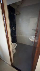 Bathroom Image of 1500 Sq.ft 1 BHK Builder Floor for rent in S.G. Palya Bengaluru for Rs. 27000