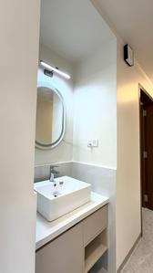 Bathroom Image of 3200 Sq.ft 4 BHK Apartment / Flat for rent in Darshanam Club Life, Undera Vadodara for Rs. 60000