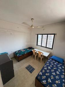 Bedroom Image of Tiwari pg in Grant Road, Mumbai