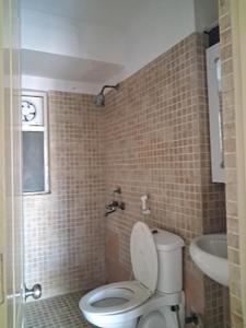 Common Bathroom Image of 1410 Sq.ft 3 BHK Apartment / Flat for sale in Paras Tierea, Sector 137 Noida for Rs. 12500000