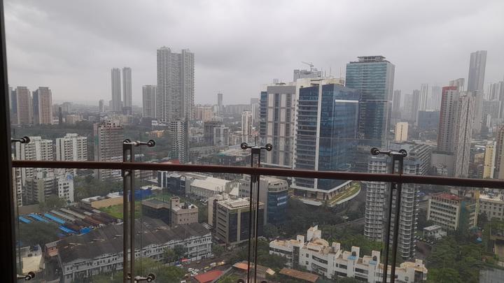 Lodha World Crest Main Image 1