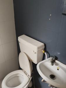 Bathroom Image of 971 Sq.ft 2 BHK Apartment / Flat for sale in Swapna Srushti, Udhna Surat for Rs. 2600000
