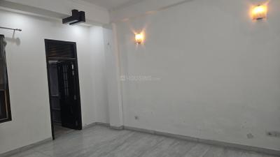 Bedroom Image of 3000 Sq.ft 3 BHK Builder Floor for rent in Sector 45 Noida for Rs. 50000