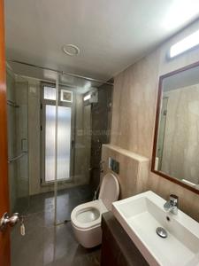 Image of 1900 Sq.ft 4 BHK Apartment / Flat for rent in Bandra West, Mumbai for Rs. 550000