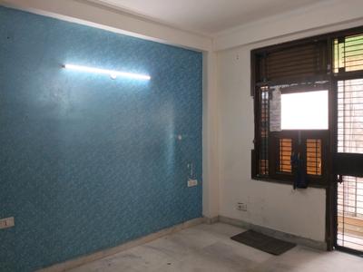 Bedroom Image of 1000 Sq.ft 2 BHK Builder Floor for rent in Ramesh Nagar New Delhi for Rs. 30000