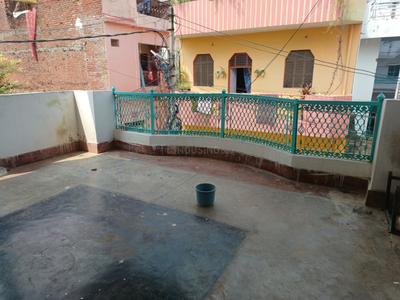 Balcony Image of 1800 Sq.ft 3 BHK Builder Floor for rent in Miurabad Allahabad for Rs. 9000