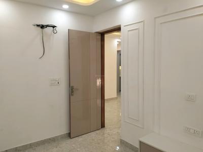 Bedroom Image of 1300 Sq.ft 3 BHK Apartment / Flat for sale in Vikaspuri New Delhi for Rs. 16500000