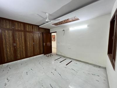 Bedroom Image of 2400 Sq.ft 4 BHK Builder Floor for sale in Rajouri Garden New Delhi for Rs. 38000000
