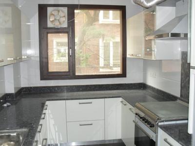 Kitchen Image of 1800 Sq.ft 3 BHK Builder Floor for rent in Safdarjung Enclave New Delhi for Rs. 150000