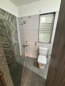 Image of 1080 Sq.ft 2 BHK Apartment / Flat for rent in Kumar Picasso, Hadapsar, Pune for Rs. 35000