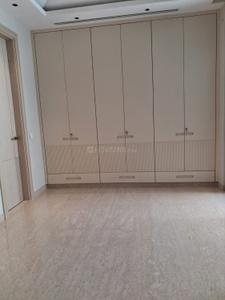 Bedroom Image of 2700 Sq.ft 4 BHK Builder Floor for rent in Vasant Vihar New Delhi for Rs. 500000