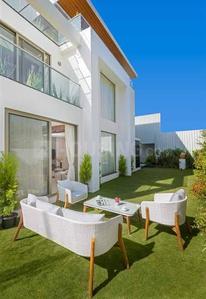 Image of 3690 Sq.ft 4 BHK Villa for sale in Zotra Lawns, RR Nagar, Bengaluru for Rs. 55555555