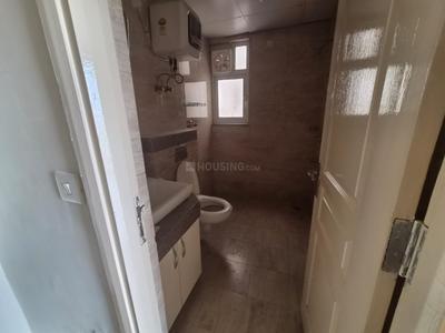 Bathroom Image of 1750 Sq.ft 3 BHK Apartment / Flat for sale in Experion The Heartsong, Sector 108 Gurgaon for Rs. 19000000