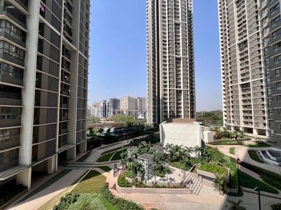 Image of 650 Sq.ft 1.5 BHK Apartment / Flat for sale in Kalpataru Paramount, Thane West, Thane for Rs. 12700000