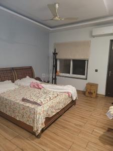 Bedroom Image of 1900 Sq.ft 3 BHK Apartment / Flat for rent in Sector 27 Noida for Rs. 45000