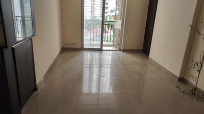 Living Room Image of 1425 Sq.ft 2.5 BHK Apartment / Flat for sale in Paramount Symphony, Crossings Republik Ghaziabad for Rs. 8200000