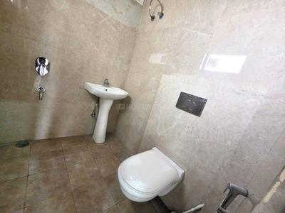 Bathroom Image of 990 Sq.ft 2 BHK Apartment / Flat for rent in Sector 20 Panchkula for Rs. 20000