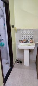 Bathroom Image of 800 Sq.ft 2 BHK Builder Floor for rent in Daulatganj Lucknow for Rs. 11500