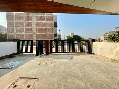 Balcony Image of 3250 Sq.ft 4 BHK Apartment / Flat for sale in DLF The Valley Central, Sector 3 Panchkula for Rs. 26499999